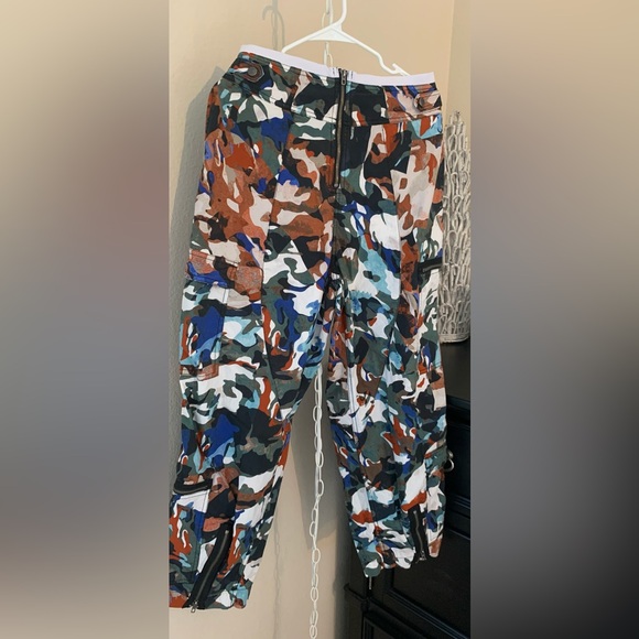 Free People Movement ‘My Boo’ barrel pants. Size small. EUC - Picture 4 of 7